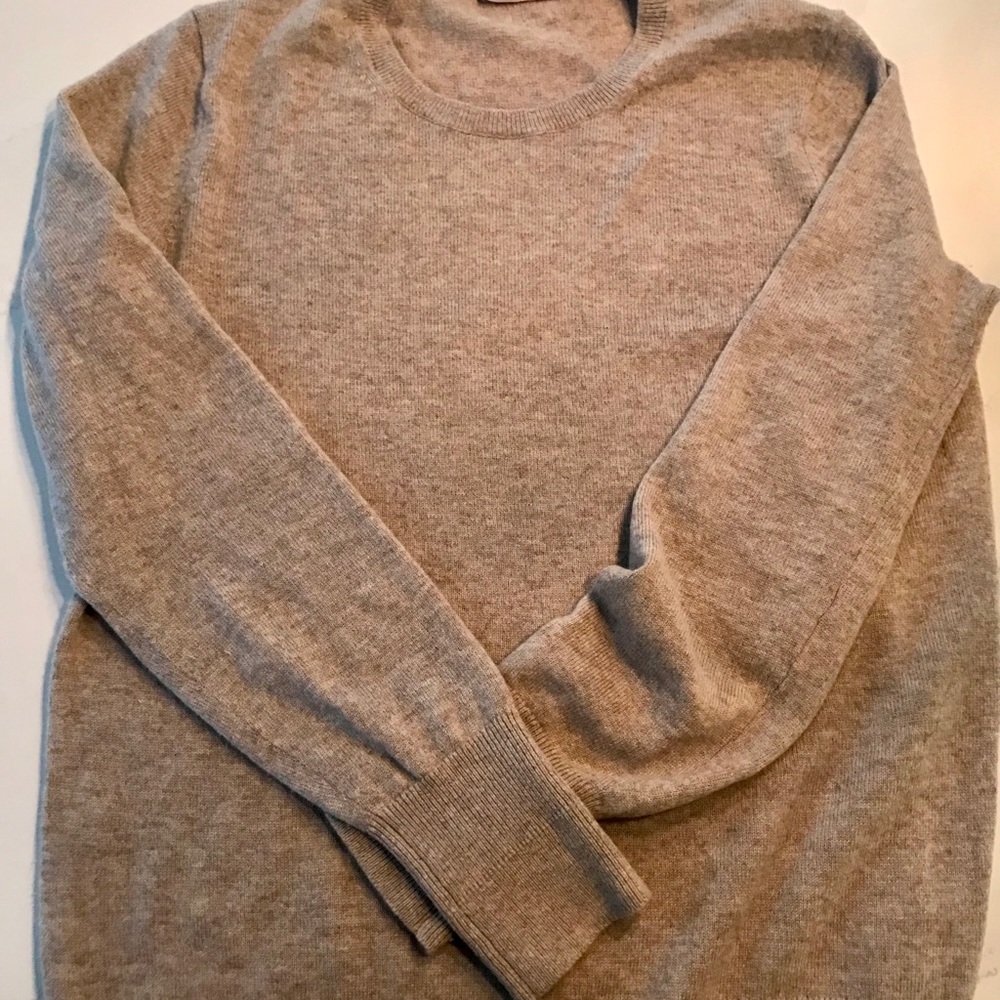 Everlane size Medium cashmere sweater worn once